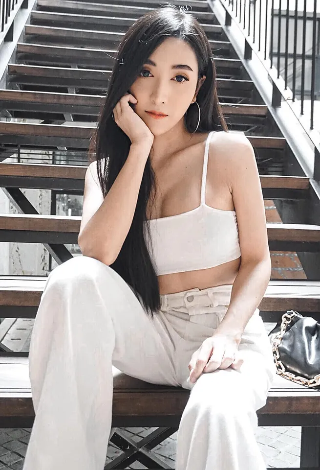 Porpeawz เน็ตไอดอล